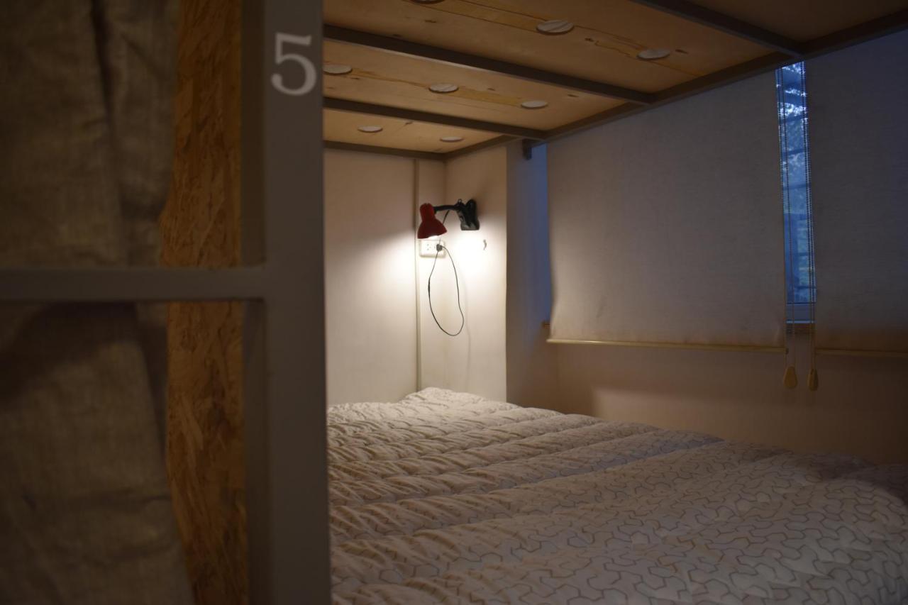 Sleep Studio Hostel Jerevan Buitenkant foto