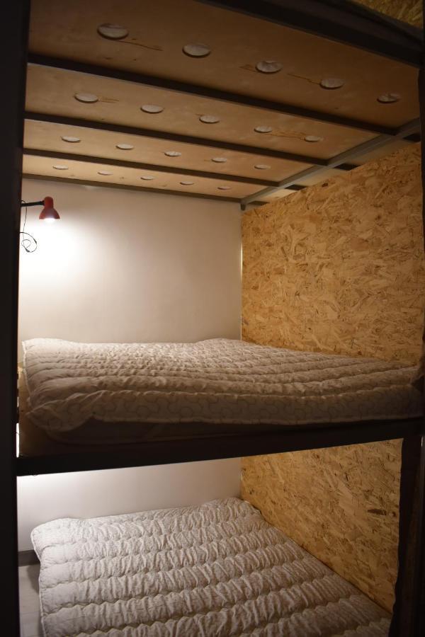 Sleep Studio Hostel Jerevan Buitenkant foto