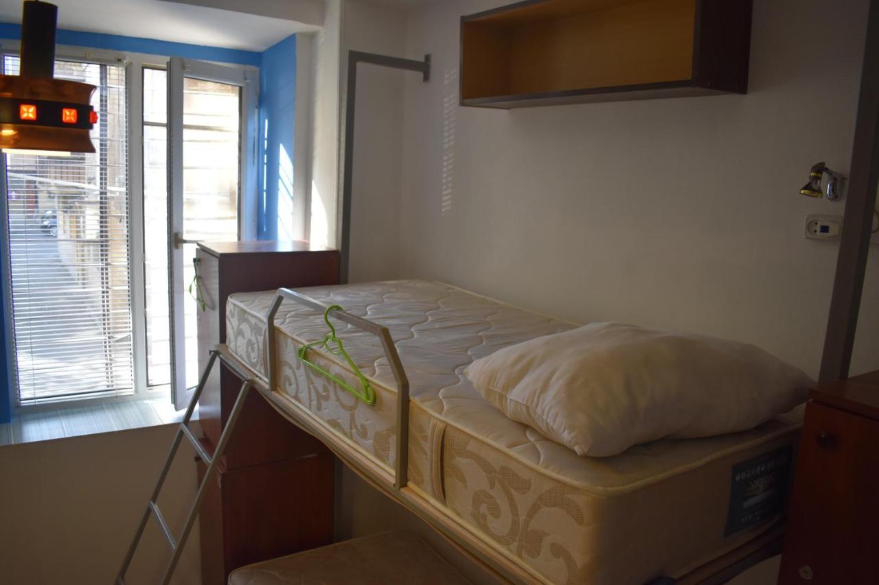 Sleep Studio Hostel Jerevan Buitenkant foto